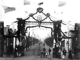 Oulujoen rautatiesillan vihkiäiset 1886. Kuva: Museovirasto.