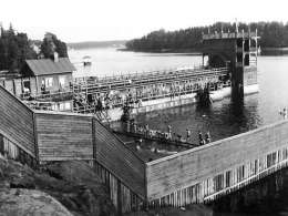 Humallahden uimalaitos. Kuva: Museovirasto 179649.
