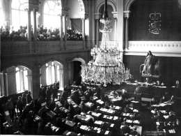 Valtiopäivät, Palokunnantalo. Kuva: Museovirasto 193754.