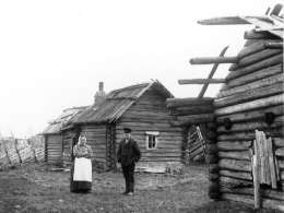 Samuli Paulaharju: Larin Parasken entinen kotitalo Lempaalassa, Museovirasto 3490:1089.