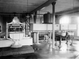 Salon seudun osuusmeijeri. Kuva: Museovirasto 7.10.1942.