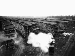 H. Cronström: propsikenttä Kaukaalla. Kuva: Suomen valokuvataiteen museo 2448-2.