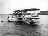 Aarne Pietinen: Supermarine Southampton on englantilaisen lentokoneteollisuuden huipputuote. Kuva: Museovirasto, neg. 10766.