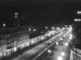 Heikinkatu iltavalaistuksessa. Kuva: Museovirasto 4.1.-64.