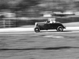 Vilho Setälä: kilpa-auto. Kuva: Suomen valokuvataiteen museo, Setälä be-bj.
