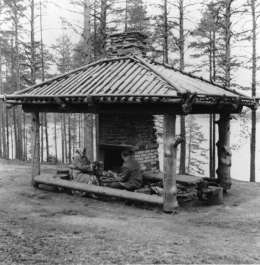 E. Reima: Nurmeksen leirintäalue. Kuva: Suomen valokuvataiteen museo, SML 15397.