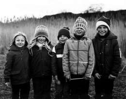 Stefan Bremer: lapsia Kökarissa, kuvaajan hallussa.