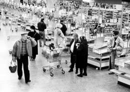 Veikko Koivusalo: City Market, kuvaajan hallussa.