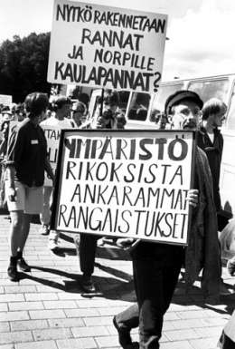 Veikko Koivusalo: kansalaisjärjestöjen ympäristökokous 8. elokuuta, kuvaajan hallussa.