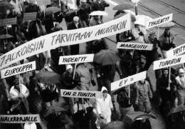 Tapani Lepistö: maanviljelijöiden mielenosoitus Helsingissä. Kuva: Museovirasto, 18.2.92:3.