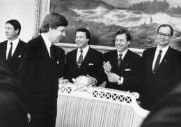 Veikko Koivusalo: Kauko Juhantalo, Esko Aho, Ilkka Kanerva, Pertti Salolainen ja Iiro Viinanen. Kuvaajan hallussa.