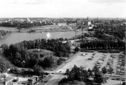 Tapio Pekkola: Kansallioopperan rakennustyömaa olympiastadionin tornista nähtynä, kuvaajan hallussa.